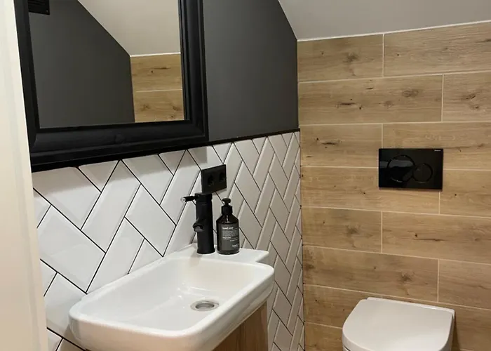 Wellness Fuer 2 Personen Mit Sauna Und Billardtisch * 阿尔特瑙